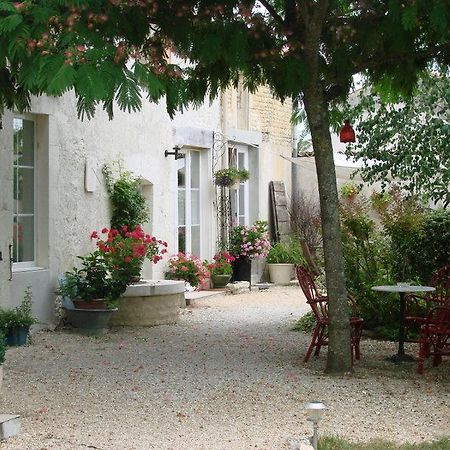 Bed and Breakfast La Clef des Champs à Saint-Mard  Extérieur photo