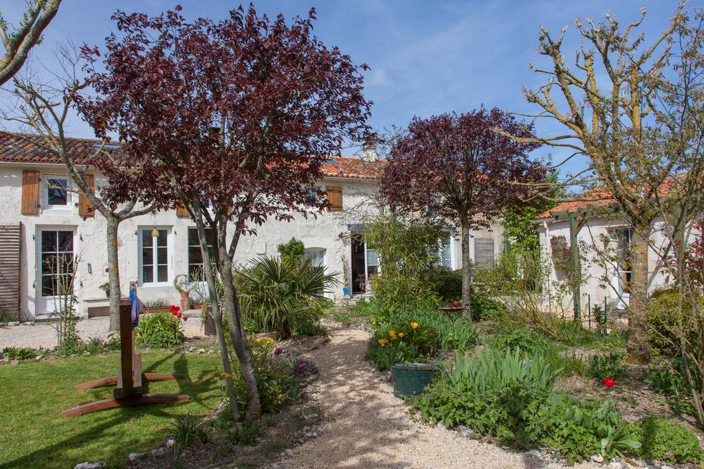 Bed and Breakfast La Clef des Champs à Saint-Mard  Extérieur photo